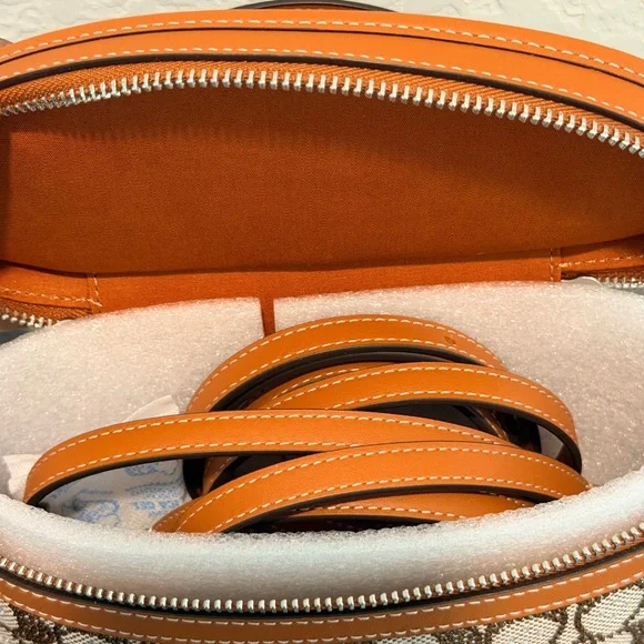 Coach Trail Bag in Crystal Signature, Limited Re-Edition 1994. NEW - Picture 8 of 10